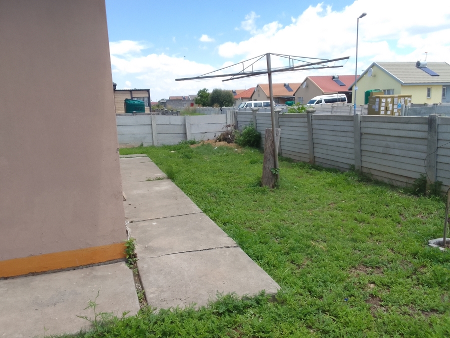 2 Bedroom Property for Sale in Freedom Park North West